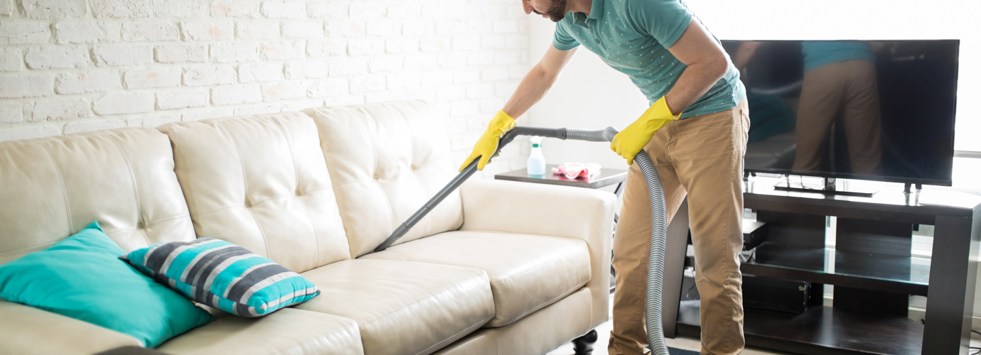 Nettoyage du canapé à la maison - Ce qu'il faut savoir?