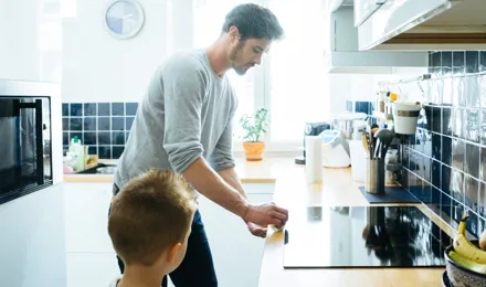 Les 10 règles d'hygiène en cuisine pour une famille en pleine santé
