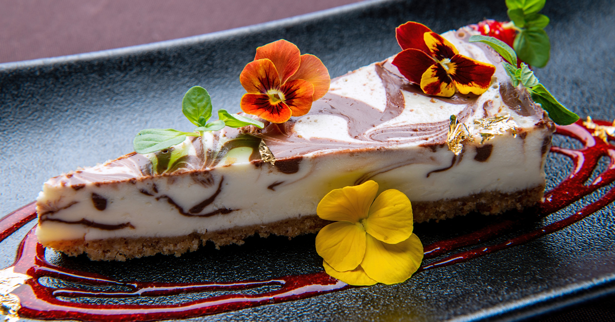 Fleurs comestibles pour gâteau : ce qu'il faut savoir - Okay