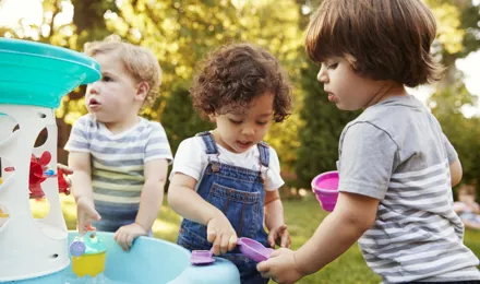 5 idées de jeux d’eau pour les enfants