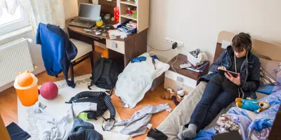 Comment nettoyer sa chambre : guide complet